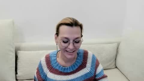 Snapshot of oeigesmik chatting on 03/27/26, 10:15 oeigesmik online show from 03/27/26, 10:15