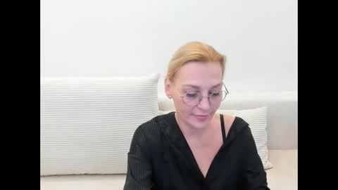 Snapshot of oeigesmik chatting on 04/07/26, 09:54 oeigesmik online show from 04/07/26, 09:54