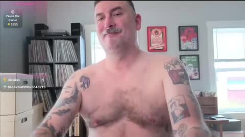 Office Dad online show from 05/06/26, 05:51