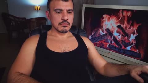 Snapshot of officeman7 chatting on 01/21/25, 04:58 officeman7 online show from 01/21/25, 04:58