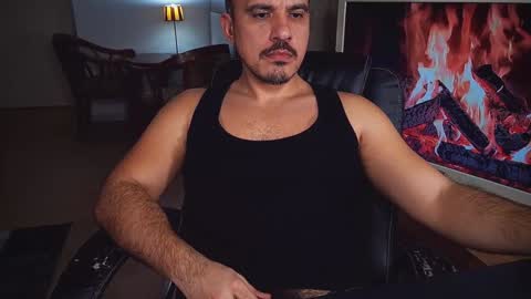 Snapshot of officeman7 chatting on 01/23/25, 04:26 officeman7 online show from 01/23/25, 04:26