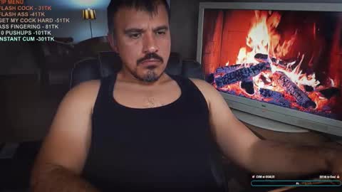 Snapshot of officeman7 chatting on 11/12/25, 04:51 officeman7 online show from 11/12/25, 04:51