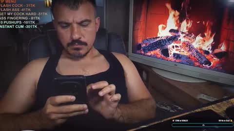 Snapshot of officeman7 chatting on 11/21/25, 03:33 officeman7 online show from 11/21/25, 03:33