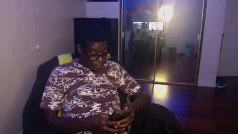 Money online show from 12/04/24, 05:49