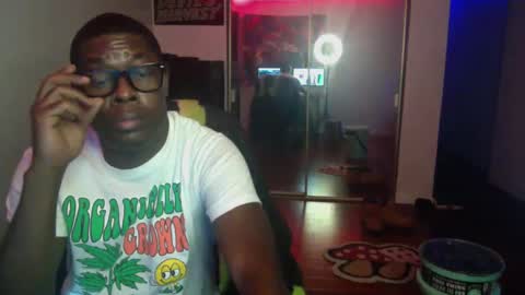 Money online show from 12/21/24, 01:04