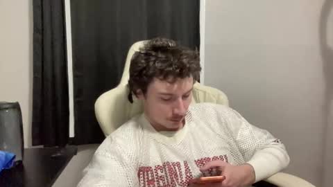 Snapshot of officialtommycash chatting on 01/08/26, 04:59 Tommy Cash online show from 01/08/26, 04:59