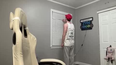 Snapshot of officialtommycash chatting on 03/25/26, 07:58 Tommy Cash online show from 03/25/26, 07:58