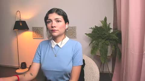  Holly  online show from 04/21/26, 12:34