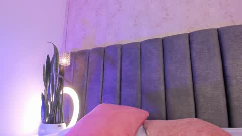 Holly online show from 02/17/25, 07:42