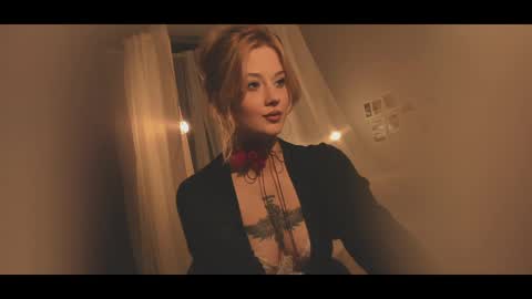 your dear Lilith Chapman online show from 04/19/26, 08:22