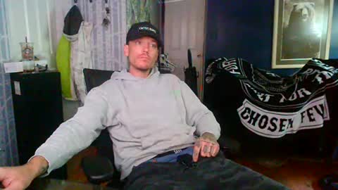 who dares  toss me some  tips lets have fun online show from 07/08/26, 03:05