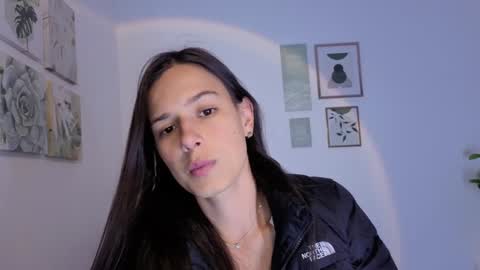 ohanna_ online show from 10/03/25, 10:18