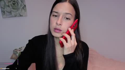 ohanna_ online show from 03/17/26, 11:41