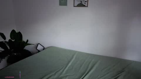 Snapshot of ohanna_ chatting on 05/20/26, 10:38 ohanna_ online show from 05/20/26, 10:38