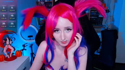 Snapshot of ohclementinee chatting on 12/03/24, 01:32 Clementine Clem online show from 12/03/24, 01:32