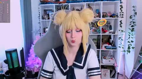 Snapshot of ohclementinee chatting on 01/16/26, 10:19 Clementine Clem online show from 01/16/26, 10:19