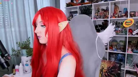 Snapshot of ohclementinee chatting on 02/19/26, 10:11 Clementine Clem online show from 02/19/26, 10:11