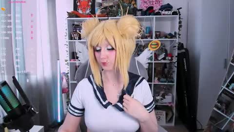 Snapshot of ohclementinee chatting on 02/25/26, 10:03 Clementine Clem online show from 02/25/26, 10:03