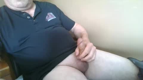 Snapshot of ohcleveland chatting on 02/20/25, 05:40 OhCleveland online show from 02/20/25, 05:40