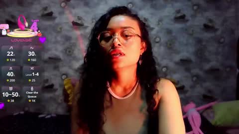 Nina online show from 12/16/25, 03:22