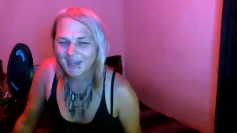 ohellesbells online show from 06/24/26, 06:01