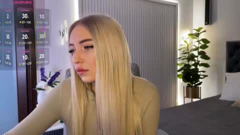 Emma online show from 11/21/25, 01:04