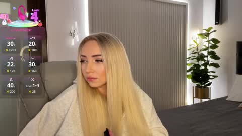 Emma online show from 11/25/25, 01:16