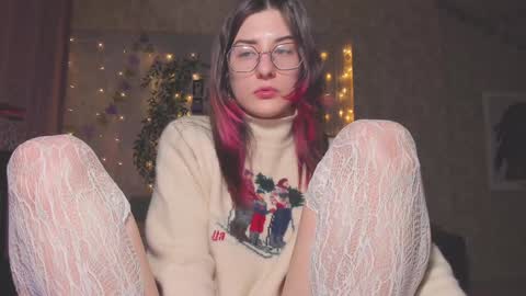 Snapshot of ohmygoddestkimmy chatting on 12/23/24, 02:13 Kmmy online show from 12/23/24, 02:13