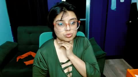 Snapshot of ohmysqueak chatting on 04/16/26, 11:00 ohmysqueak online show from 04/16/26, 11:00