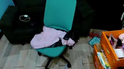 ohmysqueak online show from 04/18/26, 01:31