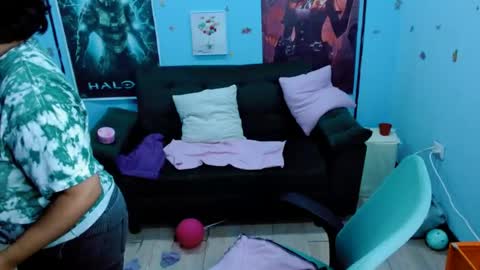 ohmysqueak online show from 05/19/26, 12:27