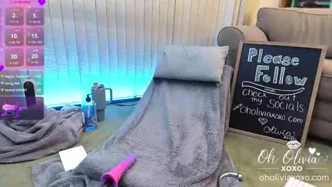 oholiviaxoxo online show from 01/18/26, 01:04