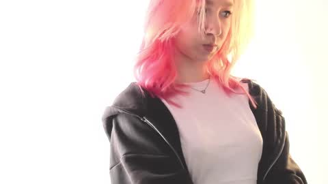 Emi and Ohpi online show from 04/22/26, 10:28