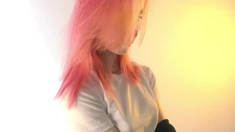 Emi and Ohpi online show from 04/23/26, 12:29