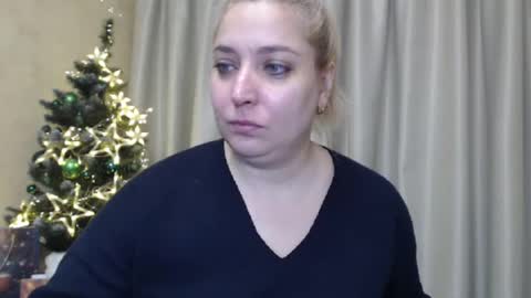 Snapshot of ohsweetiren chatting on 12/20/24, 07:01 Iren online show from 12/20/24, 07:01