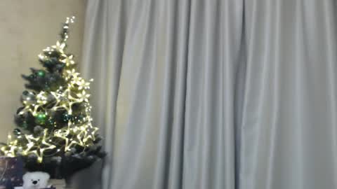 Snapshot of ohsweetiren chatting on 12/22/24, 10:49 Iren online show from 12/22/24, 10:49