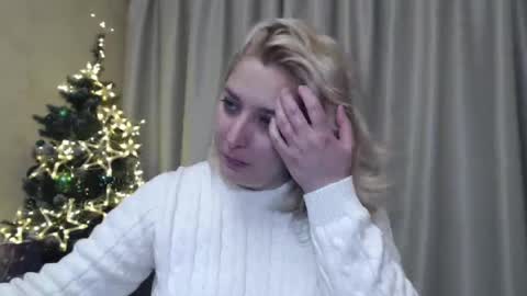 Snapshot of ohsweetiren chatting on 12/23/24, 07:28 Iren online show from 12/23/24, 07:28