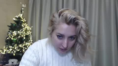 Snapshot of ohsweetiren chatting on 12/23/24, 10:32 Iren online show from 12/23/24, 10:32