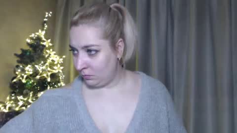 Snapshot of ohsweetiren chatting on 12/26/24, 06:52 Iren online show from 12/26/24, 06:52