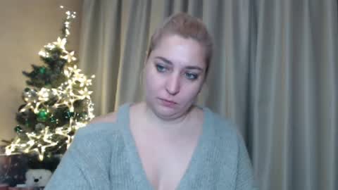 Snapshot of ohsweetiren chatting on 12/28/24, 10:14 Iren online show from 12/28/24, 10:14