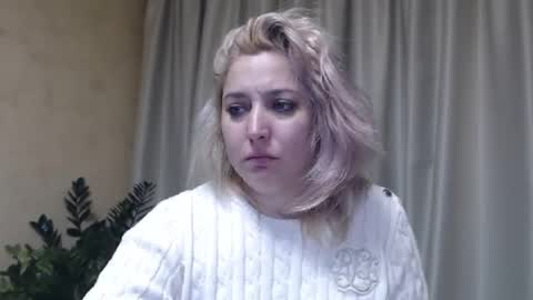 Snapshot of ohsweetiren chatting on 01/15/25, 10:38 Iren online show from 01/15/25, 10:38