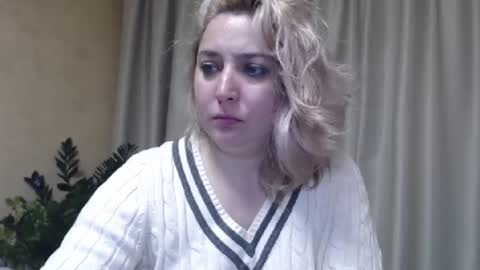 Snapshot of ohsweetiren chatting on 01/30/25, 10:19 Iren online show from 01/30/25, 10:19