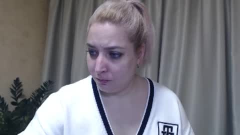 Snapshot of ohsweetiren chatting on 02/05/25, 07:07 Iren online show from 02/05/25, 07:07