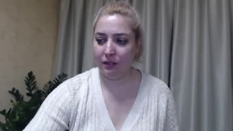 Snapshot of ohsweetiren chatting on 02/12/25, 10:14 Iren online show from 02/12/25, 10:14