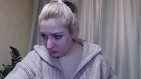 Snapshot of ohsweetiren chatting on 02/19/25, 07:06 Iren online show from 02/19/25, 07:06