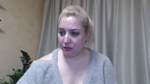 Snapshot of ohsweetiren chatting on 03/11/25, 10:07 Iren online show from 03/11/25, 10:07