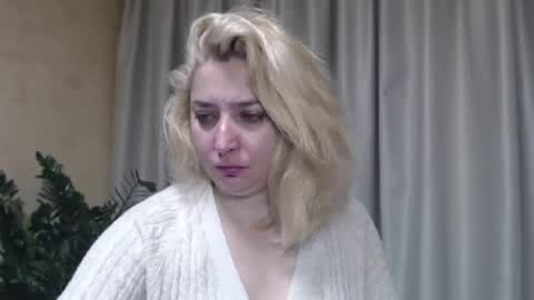 Snapshot of ohsweetiren chatting on 10/16/25, 04:57 Iren online show from 10/16/25, 04:57