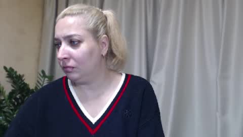 Snapshot of ohsweetiren chatting on 11/08/25, 07:30 Iren online show from 11/08/25, 07:30