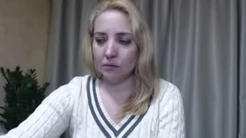 Snapshot of ohsweetmari chatting on 04/22/26, 04:08 Mari online show from 04/22/26, 04:08