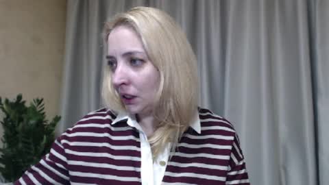 Snapshot of ohsweetmari chatting on 05/01/26, 04:44 Mari online show from 05/01/26, 04:44